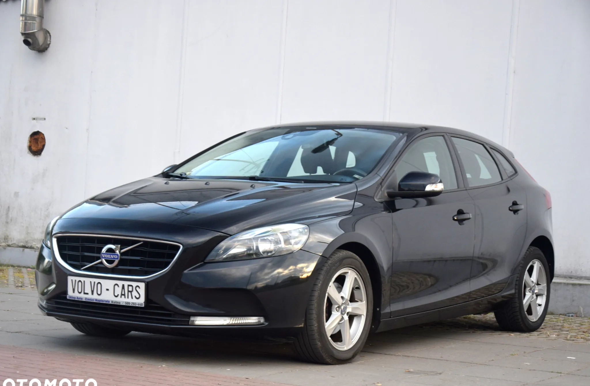 Volvo V40 cena 33700 przebieg: 206430, rok produkcji 2013 z Stryków małe 781